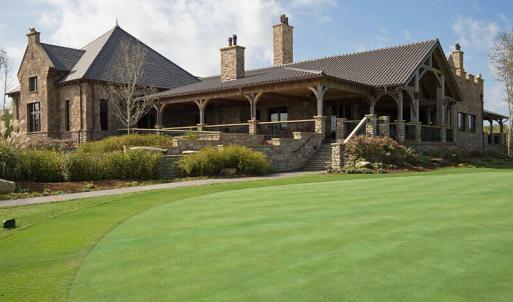 clubhouse_rear