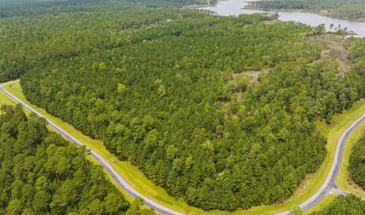 15 Paradox Point Drive, Aurora, NC 27806