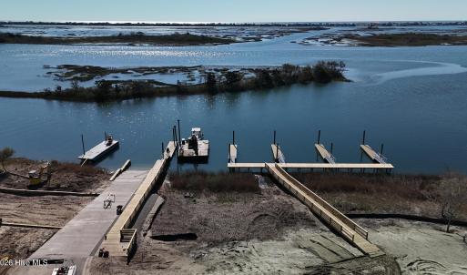 Day Docks & Boat Slips