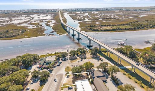 18-web-or-mls-CAMMediaLLC.com-16