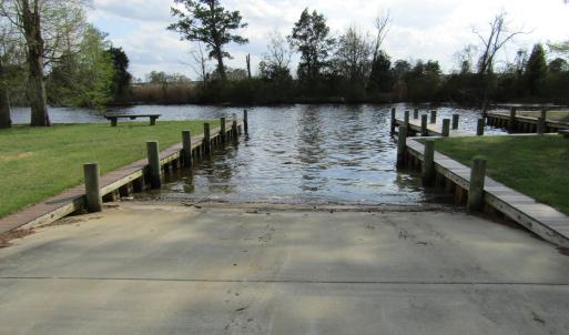Pic of Community Boat Ramp