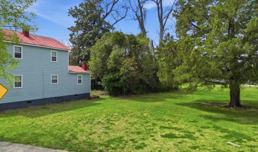 821 West Street, New Bern, NC 28560