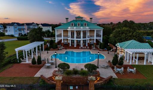 Clubhouse & Pool