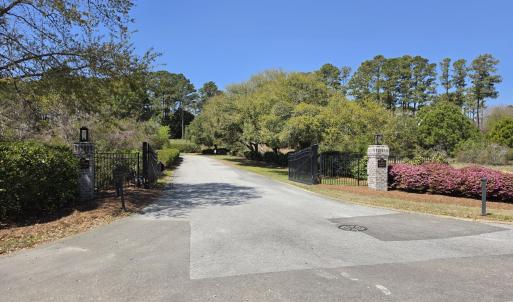 Barns Bluff Entrance