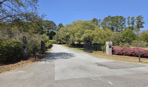 Barns Bluff Entrance