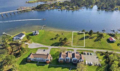 8050 Treasure Drive, Oriental, NC 28571