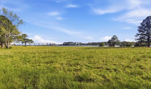 8054 Treasure Drive, Oriental, NC 28571