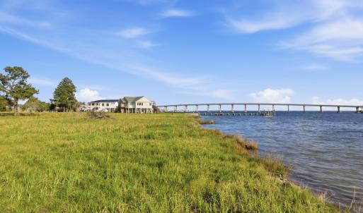 8054 Treasure Drive, Oriental, NC 28571