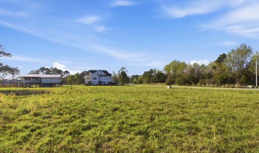 8054 Treasure Drive, Oriental, NC 28571