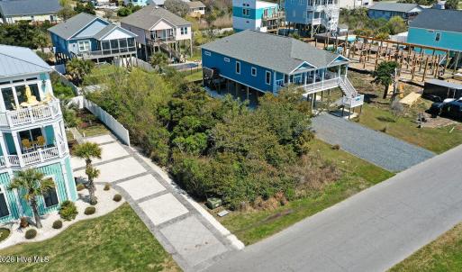 4316EDolphinDriveDrone-2