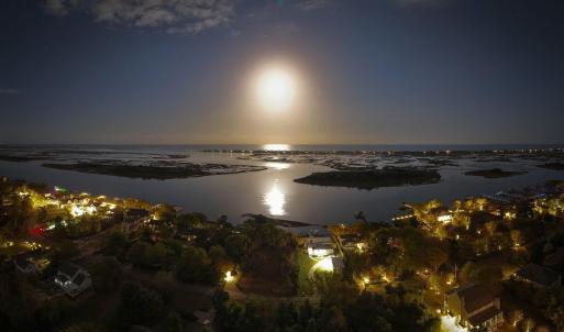 031_8612_bald_eagle_lane_full_moon-8_311