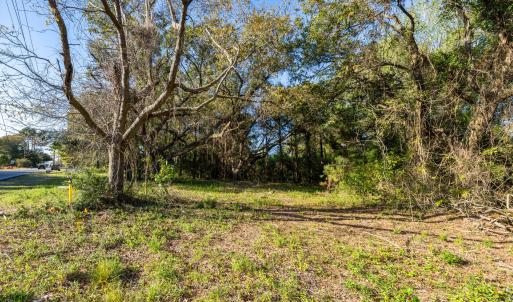 225MiddleSoundGround3