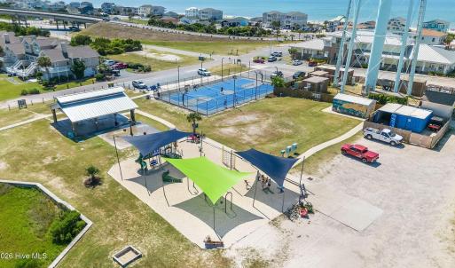 Pavillion/park/courts