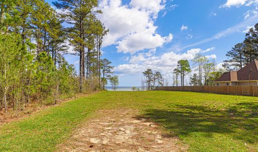 Waterfront Lot in Neuse Point East