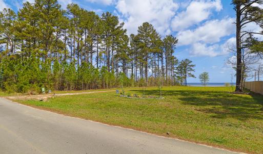 Waterfront Lot in Neuse Point East