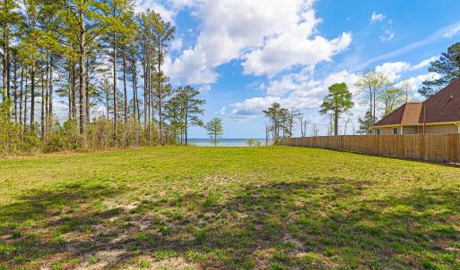 Waterfront Lot in Neuse Point East