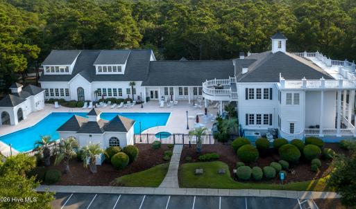 Grand Manor House (2)