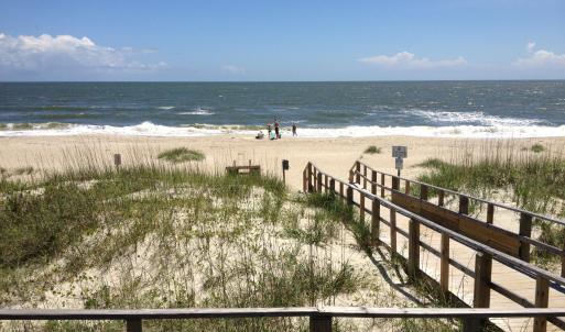 Caswell Beach minutes away