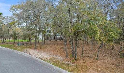 3509ConcordiaAve - 1