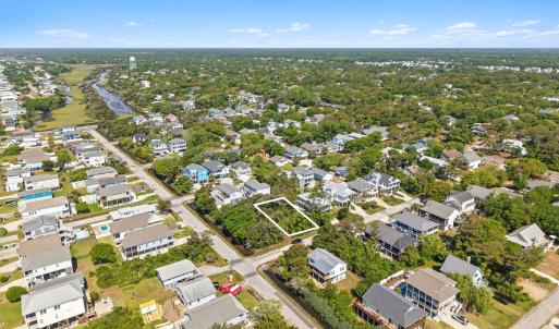 11-web-or-mls-CAMMediaLLC.com (3 of 10)