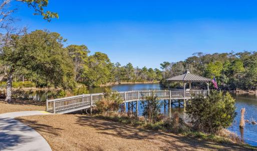 1803 Harbour Edge Ln SW