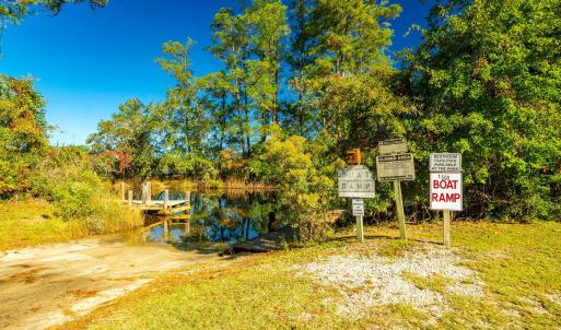 Sandy Point boat ramp