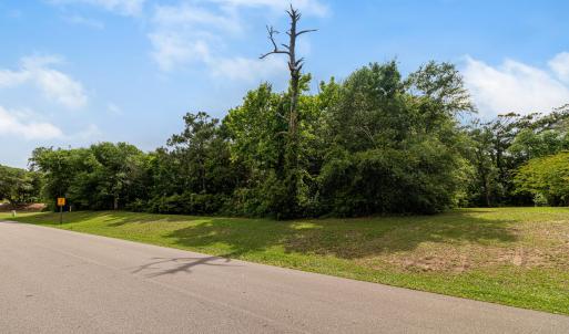Vacant lot in Pine Knoll Shores