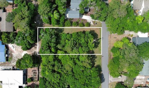 Vacant lot in Pine Knoll Shores