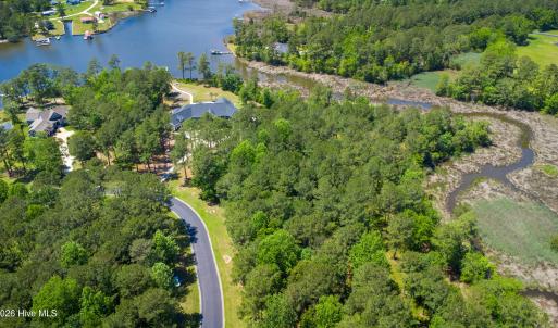272 Southern Plantation Drive S