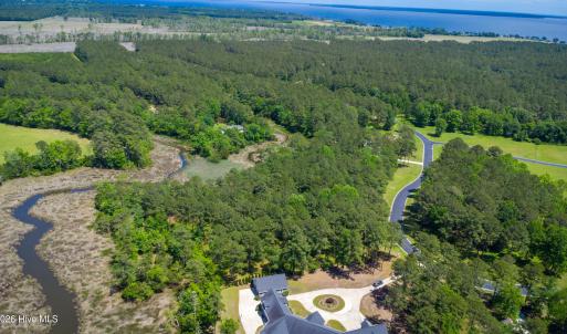 272 Southern Plantation Drive S