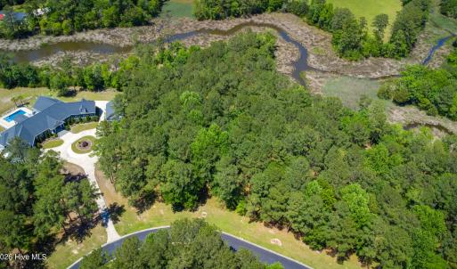 272 Southern Plantation Drive S