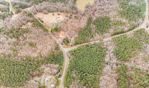 3-dji_fly_20250307_101302_0134_174139001