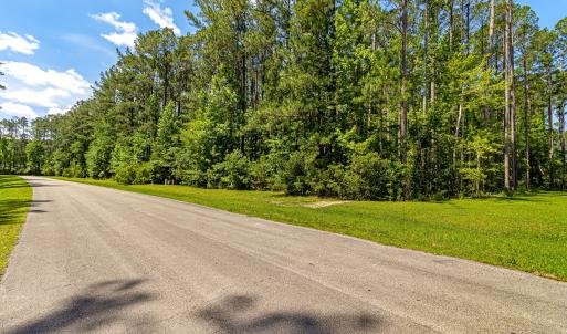 Photo #4 of 311 Antebellum, Havelock, NC 0.7 acres