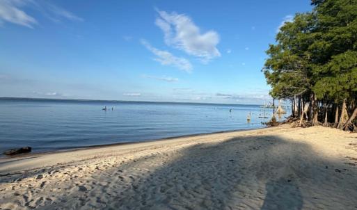 Photo #5 of 516 Neuse Harbour, New Bern, NC 1.7 acres