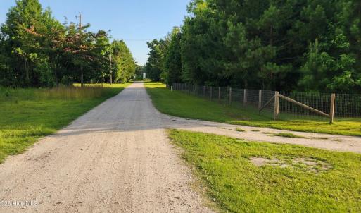 Photo #7 of Lot 1 Tracy, Burgaw, NC 1.0 acres