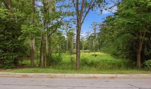 Photo #8 of 2409 Turtle Bay, New Bern, NC 0.6 acres