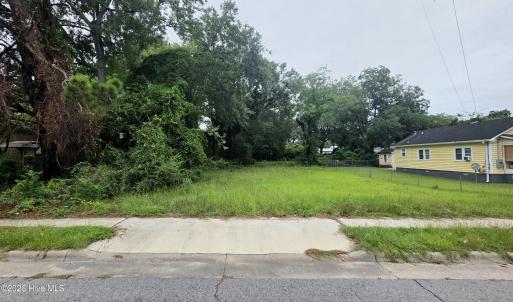 Photo #1 of 7th, Washington, NC 0.2 acres