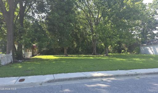 Photo #2 of 420 Respess, Washington, NC 0.1 acres
