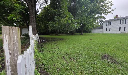 Photo #4 of 420 Respess, Washington, NC 0.1 acres