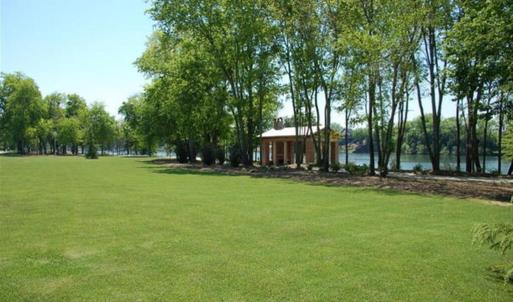 Photo #4 of 686 Railroad, North Augusta, SC 0.2 acres
