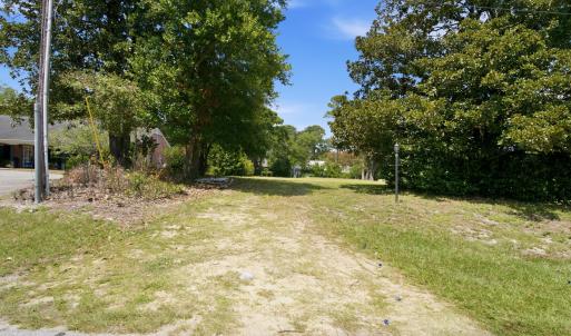 Photo #13 of 1702 Fairway, Wilmington, NC 0.5 acres