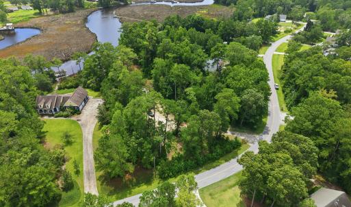 Photo #11 of 254 White Oak Bluff, Stella, NC 1.1 acres