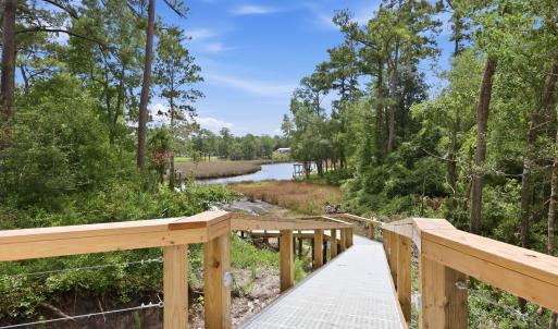 Photo #4 of 254 White Oak Bluff, Stella, NC 1.1 acres