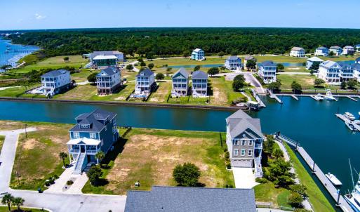 Photo #3 of 329 Oxton, Newport, NC 0.2 acres