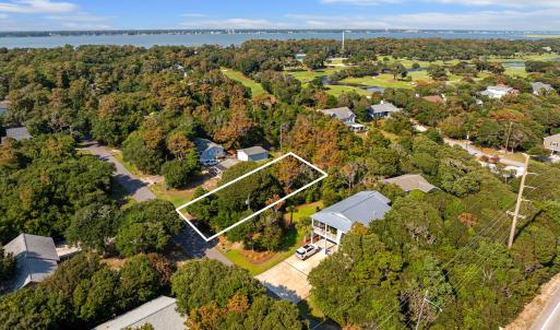 Photo #4 of 104 Juniper, Pine Knoll Shores, NC 0.2 acres