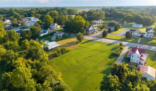 Photo #3 of 301 Main, Gatesville, NC 0.9 acres