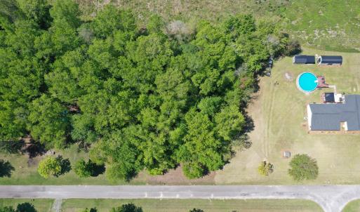 Photo #3 of 128 Maple, Whiteville, NC 0.7 acres
