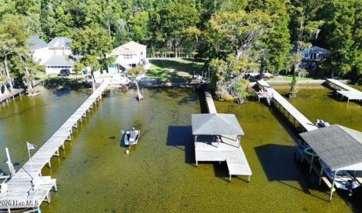 Photo #4 of 804 Canal Cove, Lake Waccamaw, NC 0.2 acres