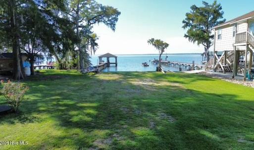 Photo #1 of 804 Canal Cove, Lake Waccamaw, NC 0.2 acres