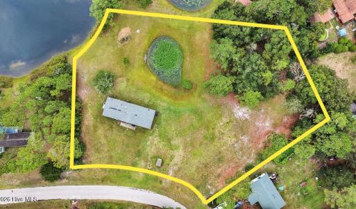 877 Cambridge Road lot lines
